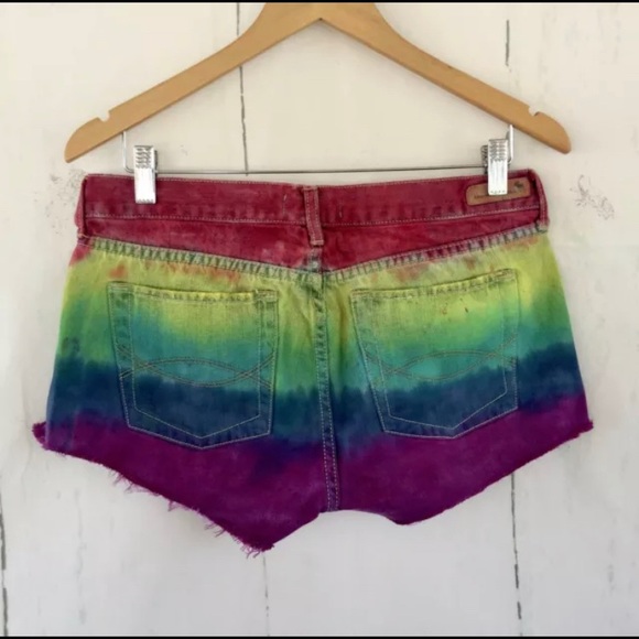 (LaQuan  friendly) LGBT + PRIDE Womens Tie Dye Shorts Sz. 6 - Picture 2 of 4